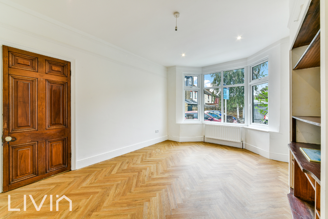 3 bed terraced house for sale in Stratford Road, Thornton Heath  - Property Image 4