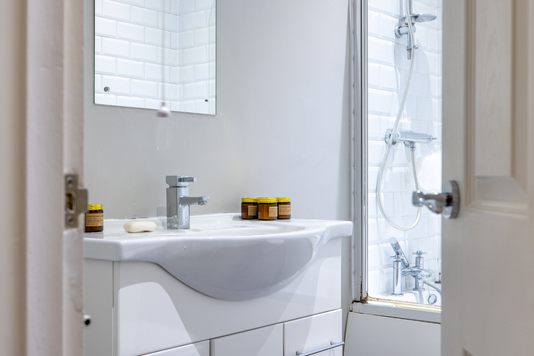 1 bed apartment for sale in Southbridge Road, Croydon 7