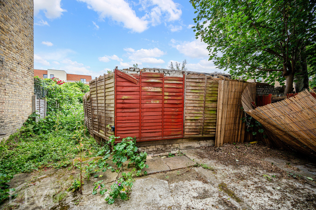 3 bed semi-detached house for sale in Dewey Street, London  - Property Image 4