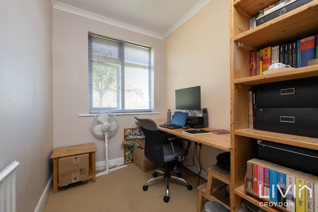 3 bed terraced house for sale in Canham Road, London  - Property Image 14