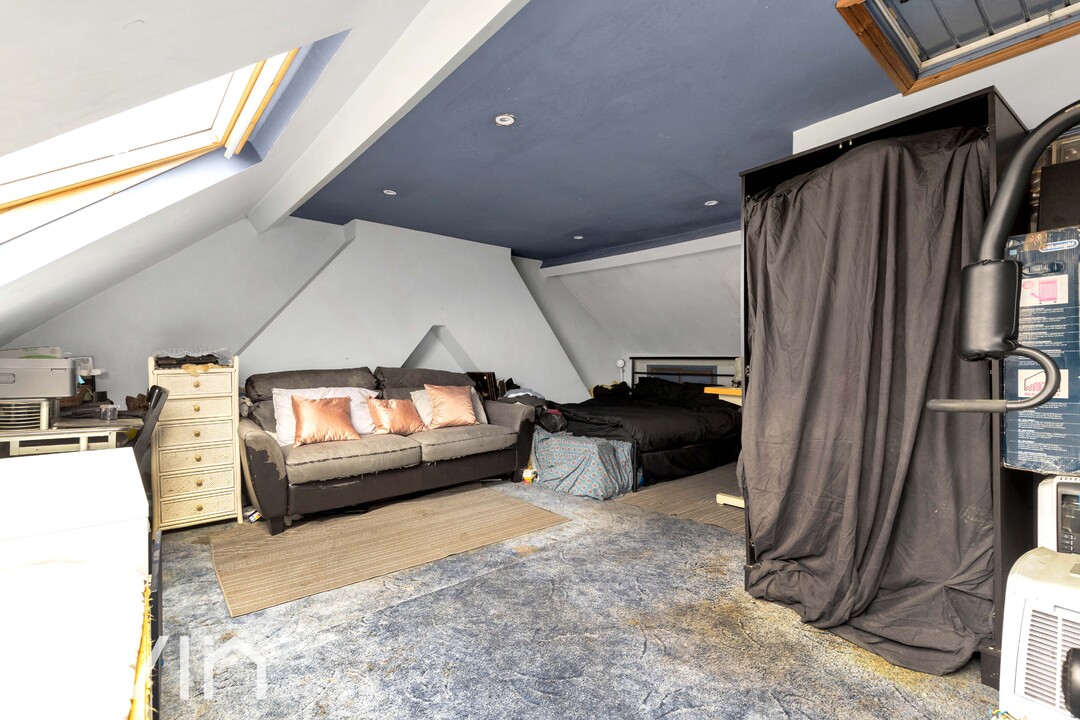 4 bed terraced house for sale in Fairlands Avenue, Thornton Heath  - Property Image 13