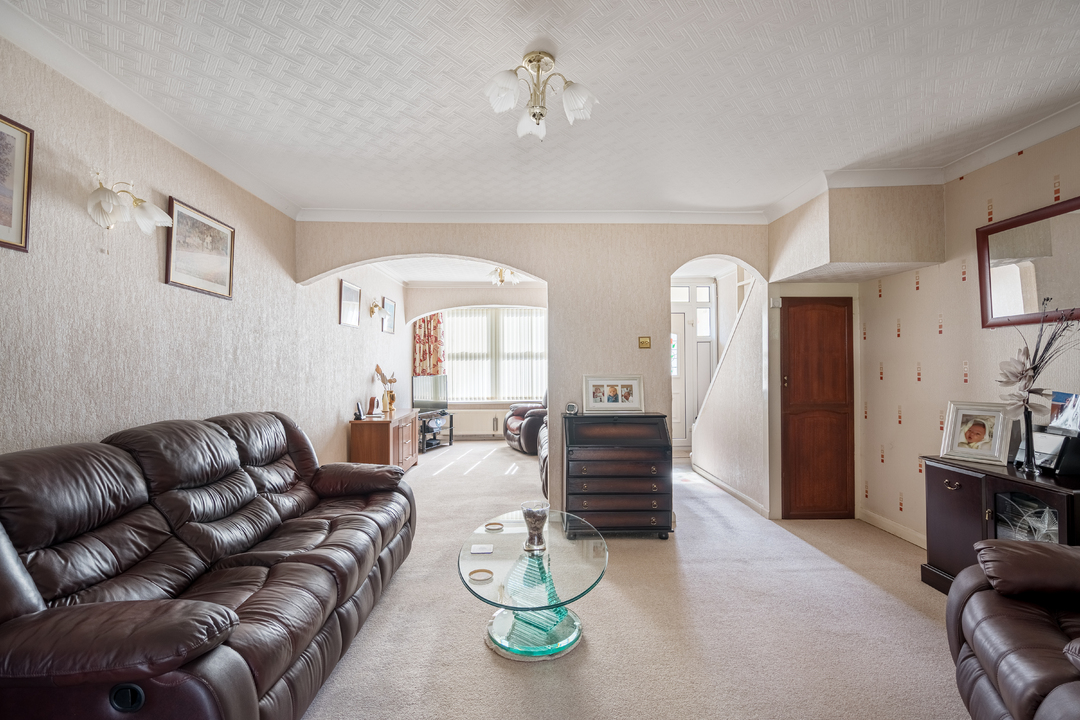 2 bed terraced house for sale in Sutherland Road, Croydon  - Property Image 2