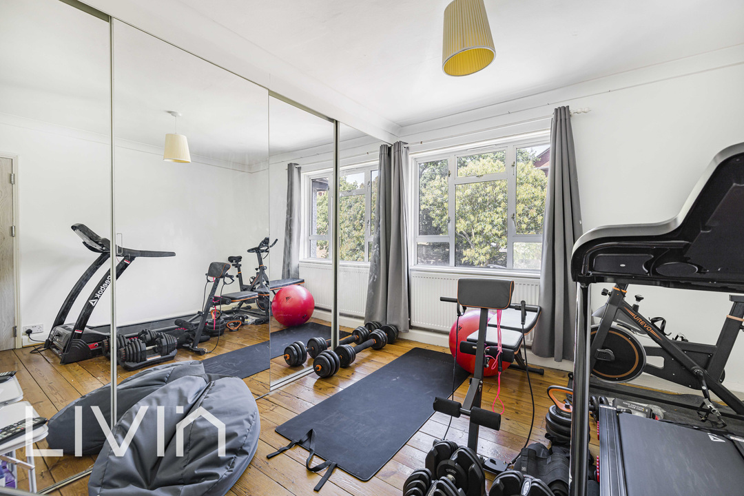 4 bed terraced house for sale in Crown Dale, London  - Property Image 10
