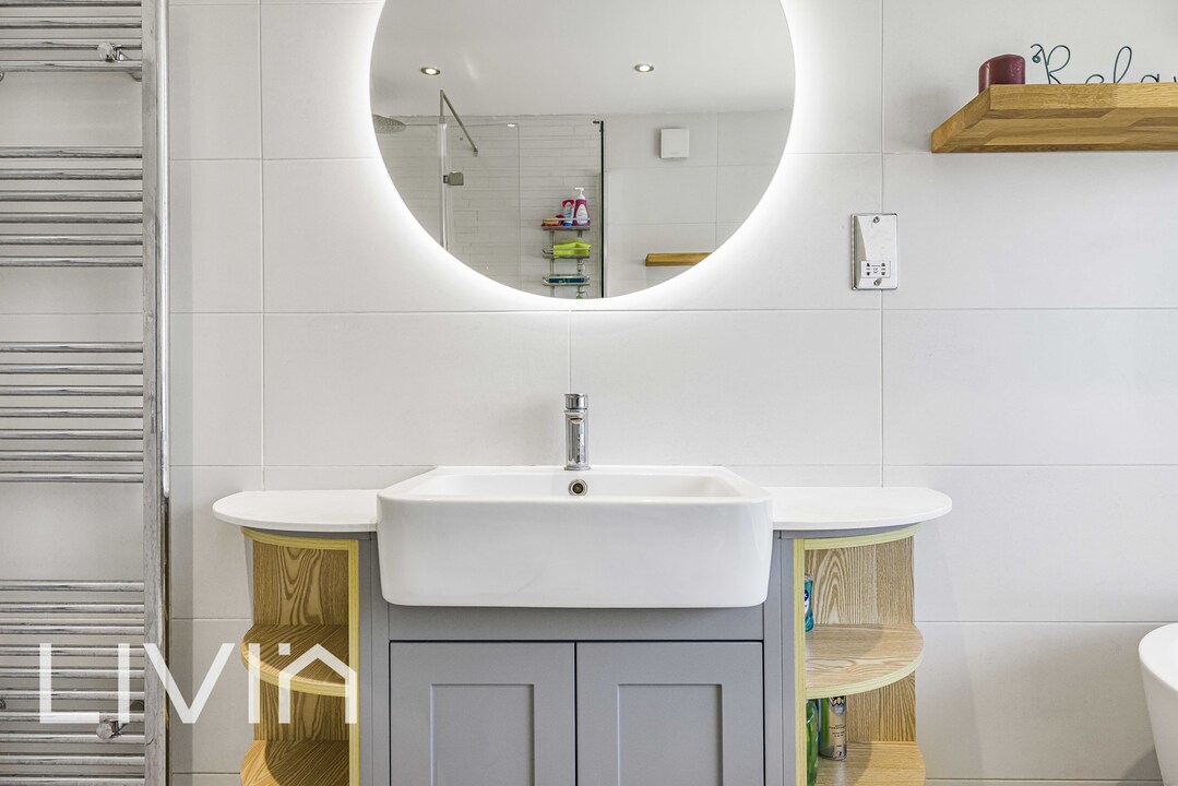 4 bed terraced house for sale in Crown Dale, London  - Property Image 13