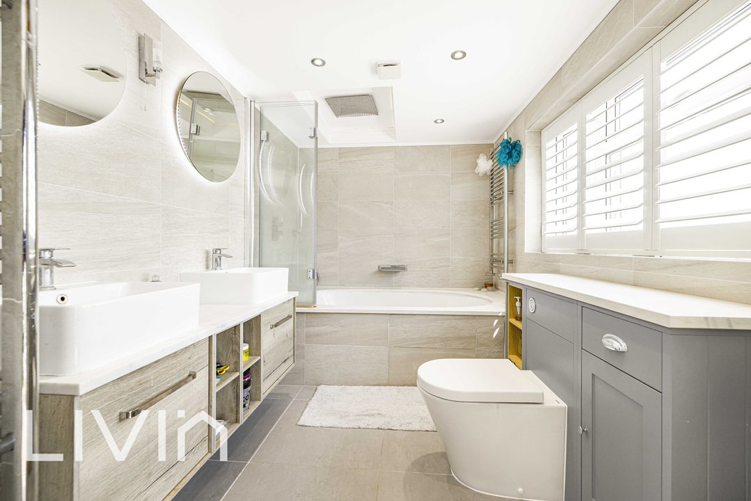 4 bed terraced house for sale in Crown Dale, London  - Property Image 18