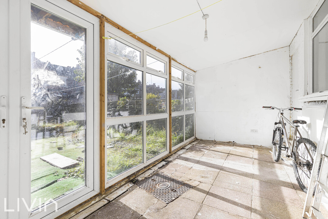 3 bed terraced house for sale in Torridge Road, Thornton Heath 3