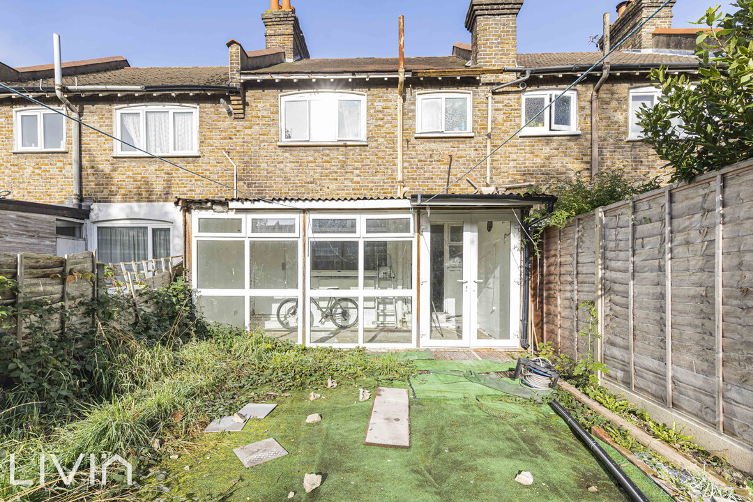 3 bed terraced house for sale in Torridge Road, Thornton Heath  - Property Image 6