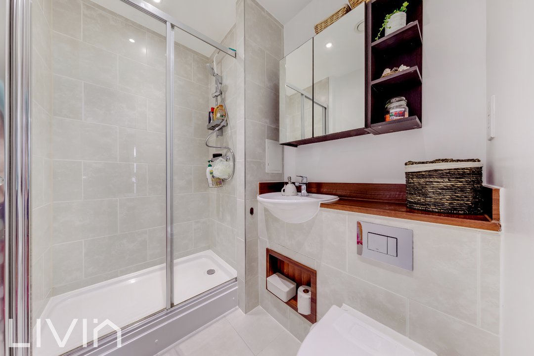 2 bed apartment for sale in Palladian Court, Croydon 11