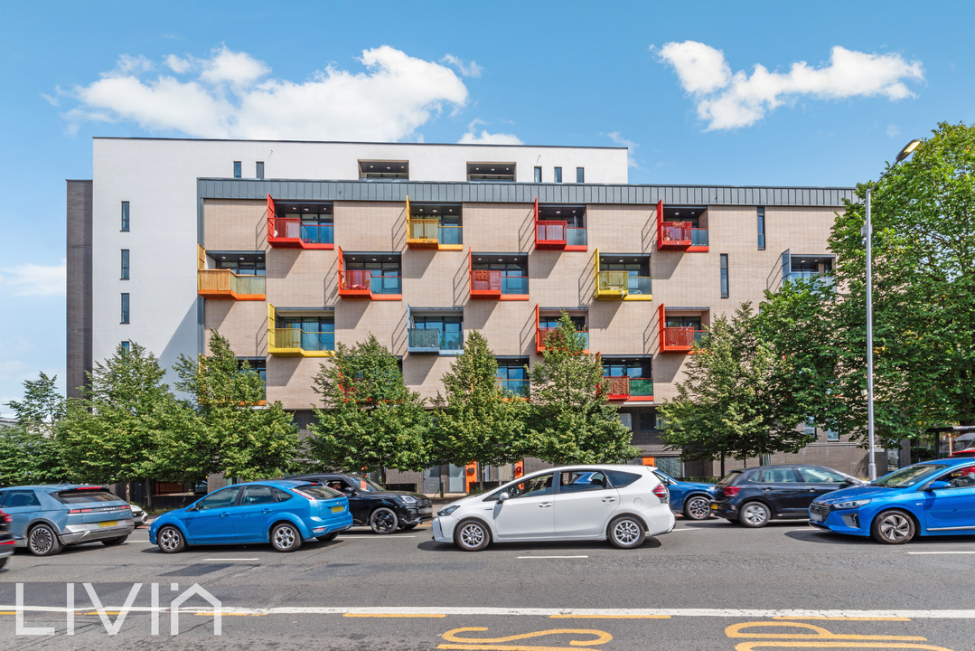 2 bed apartment for sale in Purley Way, Croydon 10