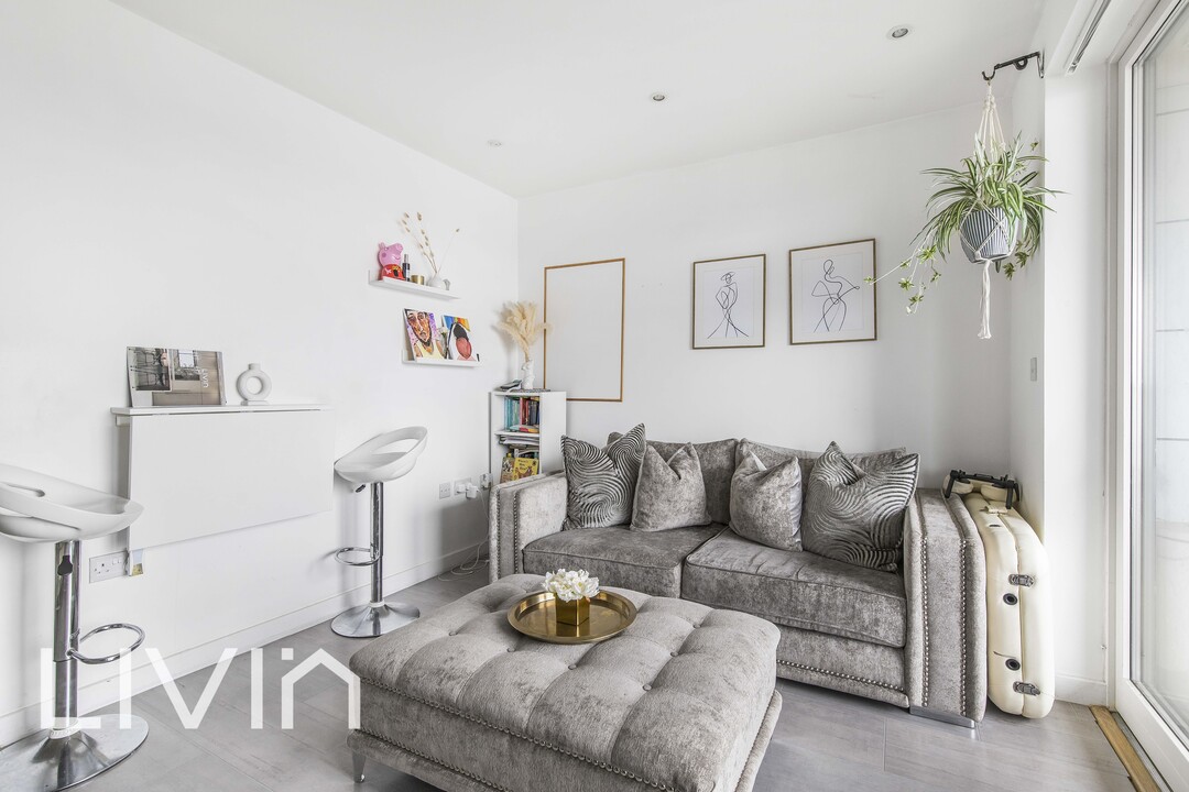 1 bed apartment for sale in Hogarth Crescent, Croydon  - Property Image 5