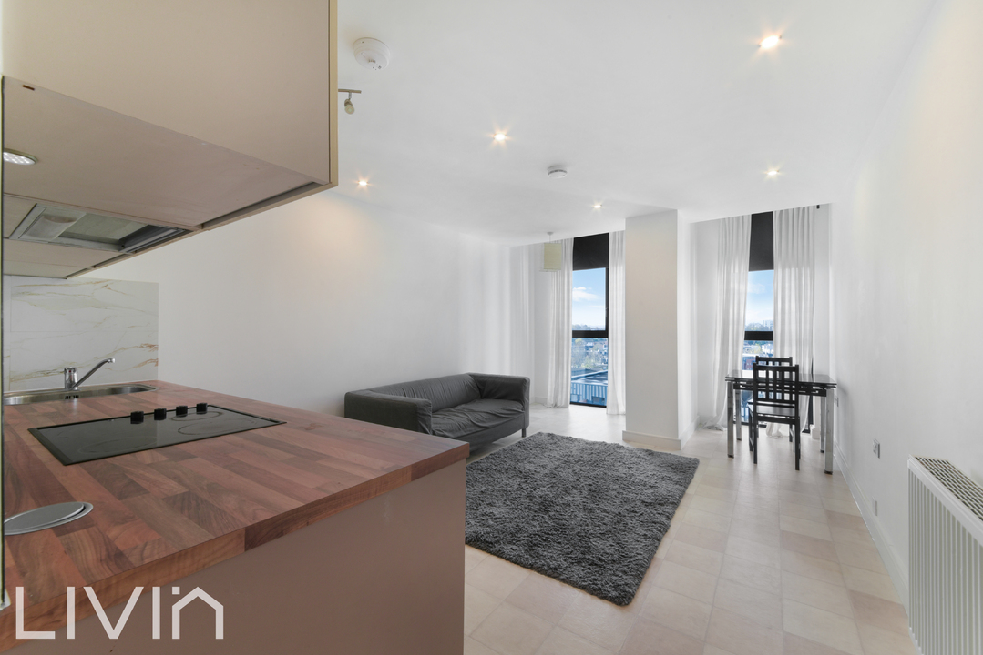 1 bed apartment to rent in Masons Avenue, Croydon 1