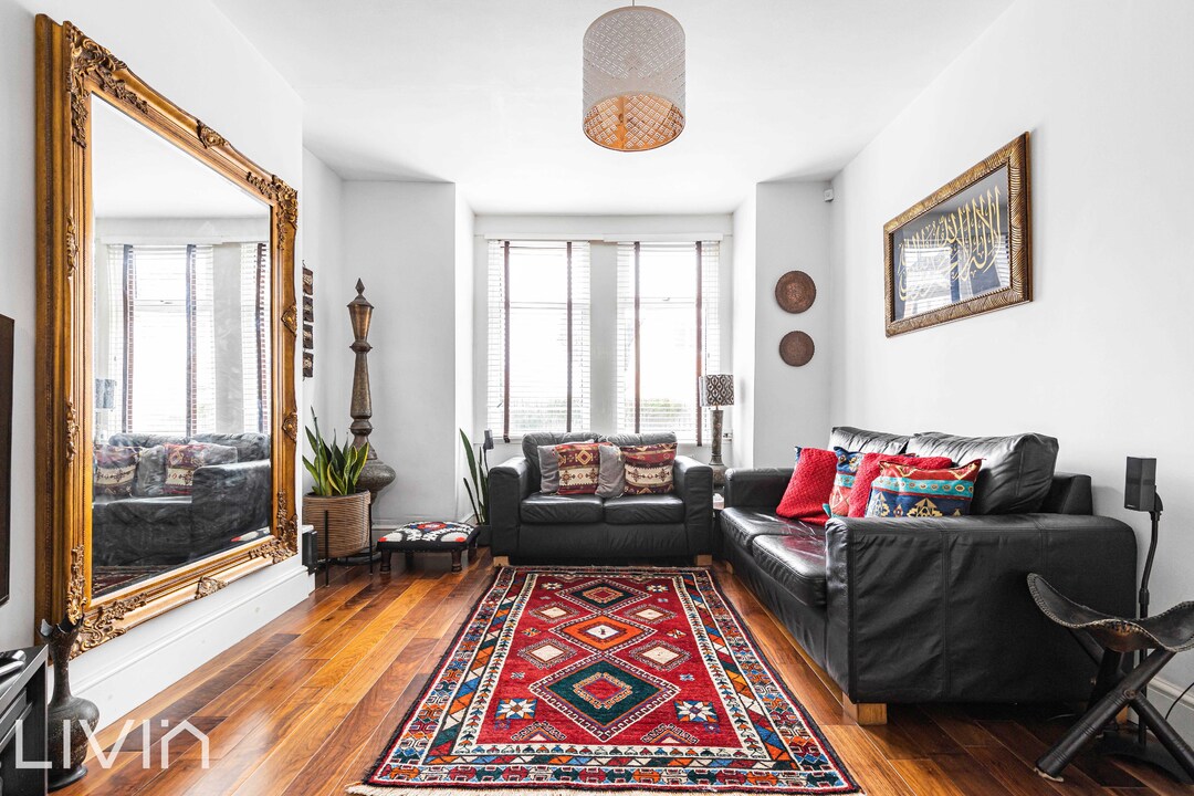 3 bed terraced house for sale in Beverstone Road, Thornton Heath 1