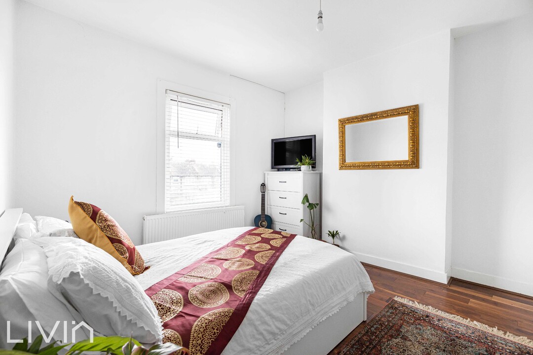 3 bed terraced house for sale in Beverstone Road, Thornton Heath  - Property Image 15