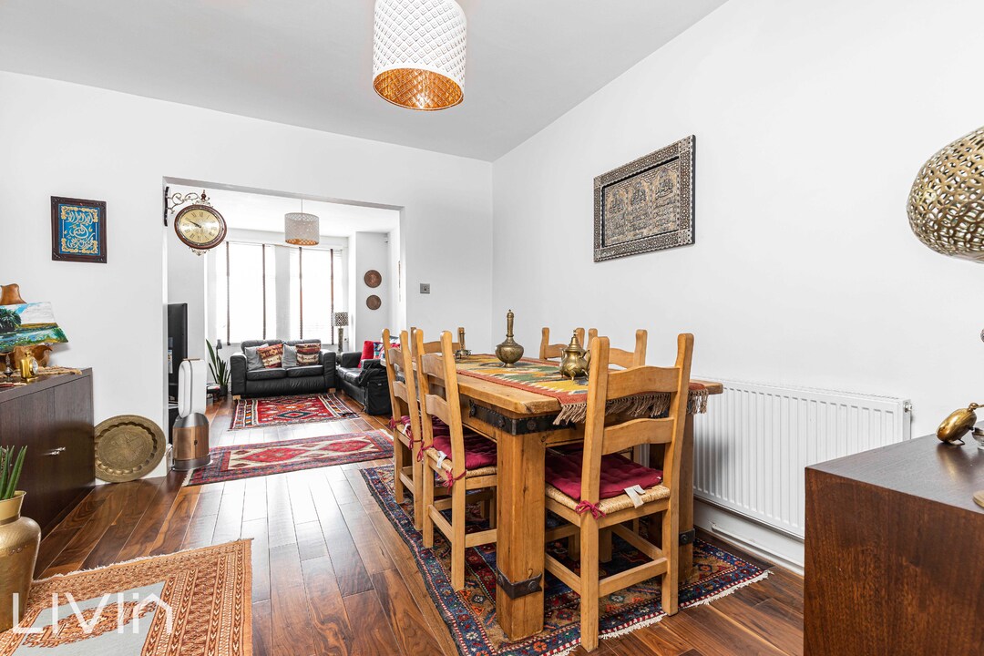 3 bed terraced house for sale in Beverstone Road, Thornton Heath 5