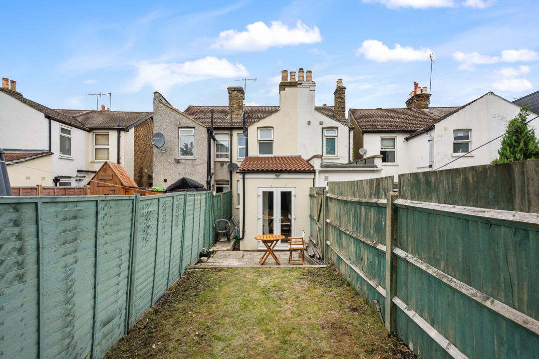 2 bed terraced house for sale in Parker Road, Croydon  - Property Image 9