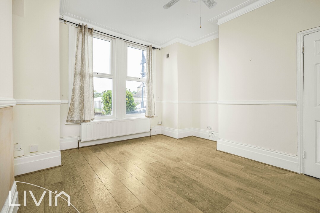 2 bed apartment for sale, Crystal Palace  - Property Image 2