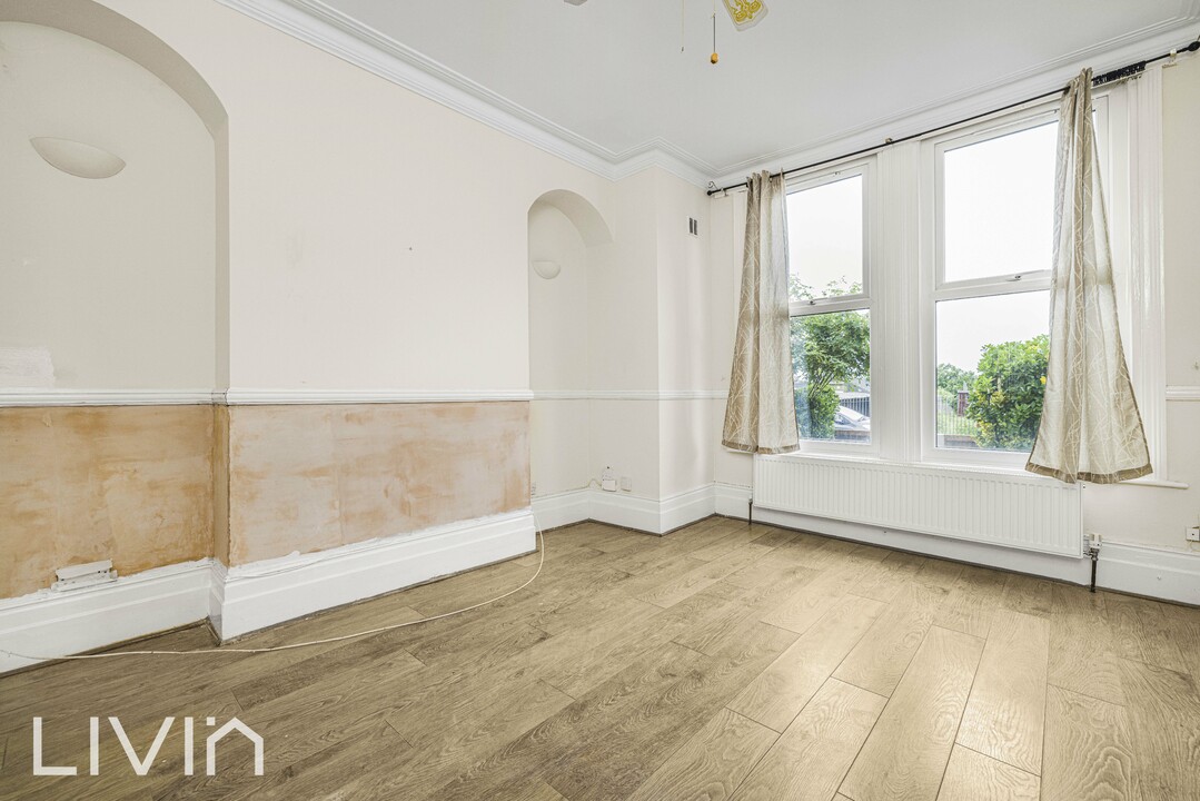 2 bed apartment for sale, Crystal Palace  - Property Image 4