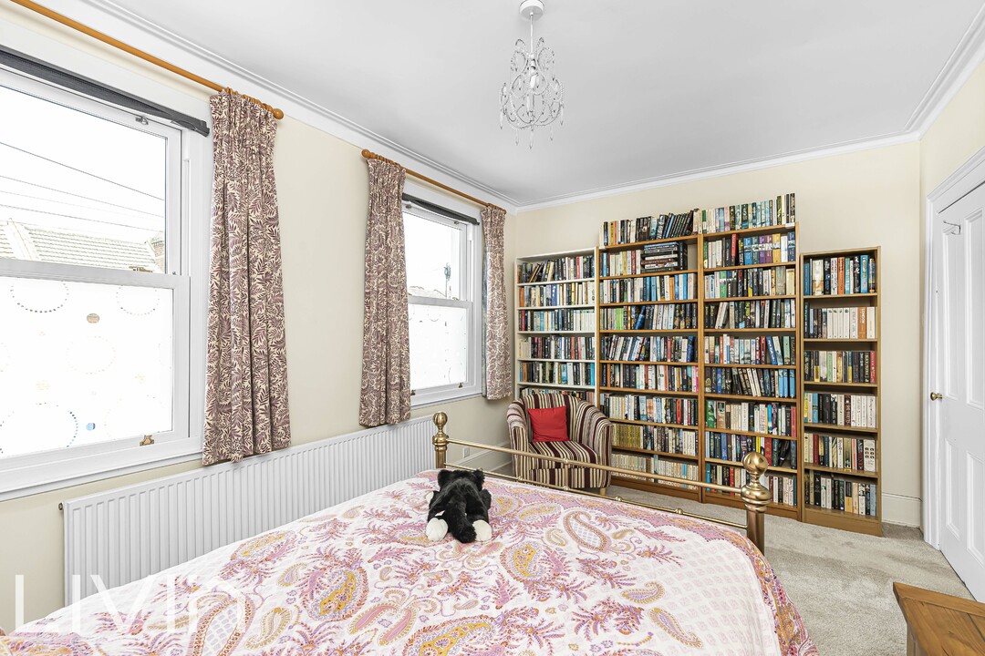 3 bed terraced house for sale in Warren Road, Croydon  - Property Image 11