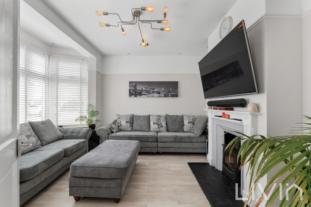 3 bed end of terrace house for sale in Northway Road, Croydon 10