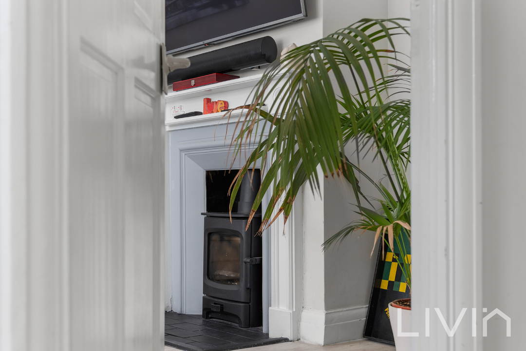 3 bed end of terrace house for sale in Northway Road, Croydon 16