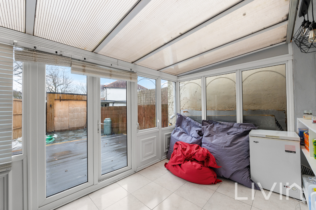 3 bed end of terrace house for sale in Northway Road, Croydon 12