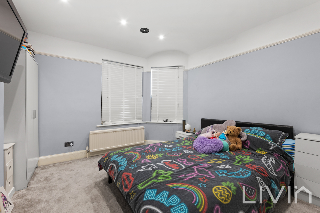3 bed end of terrace house for sale in Northway Road, Croydon 7