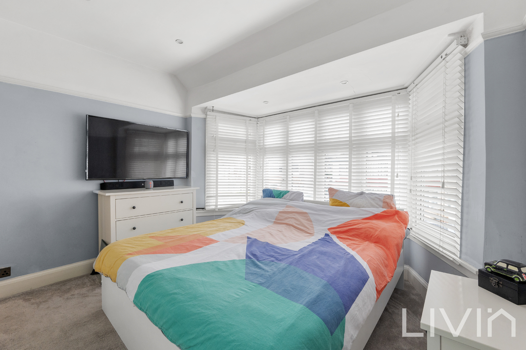 3 bed end of terrace house for sale in Northway Road, Croydon 6