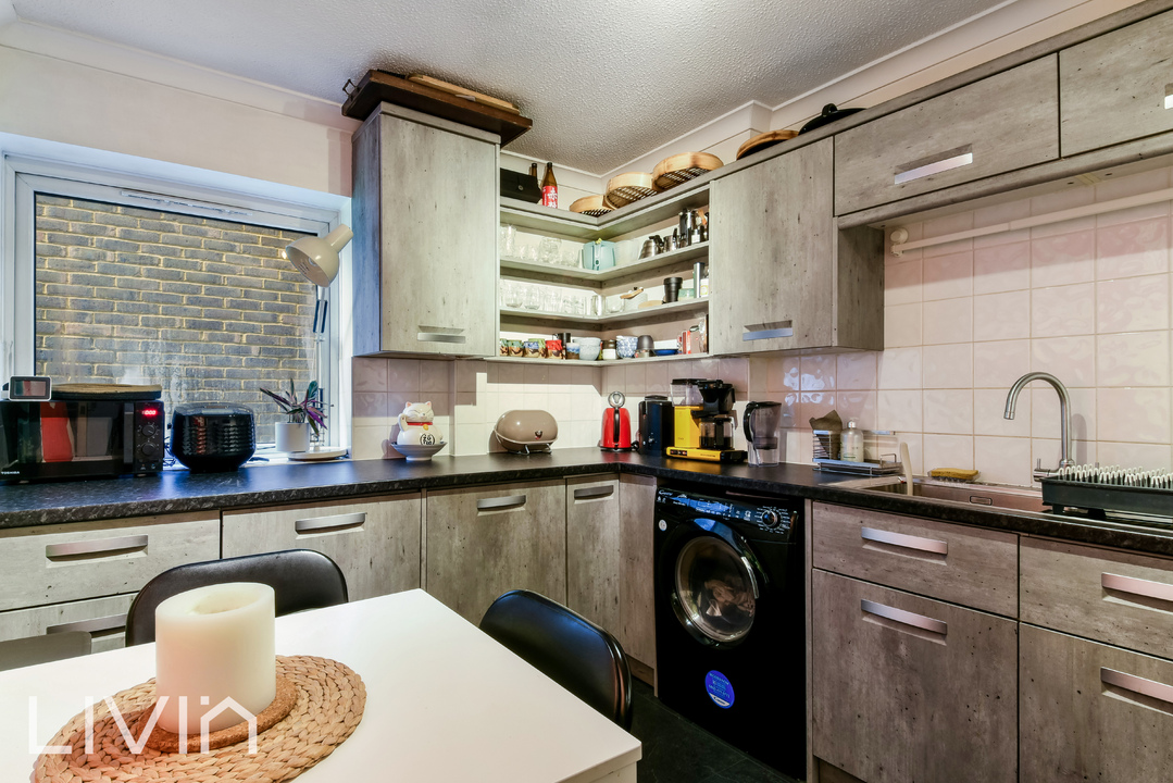 1 bed apartment for sale in Canning Road, Croydon 4