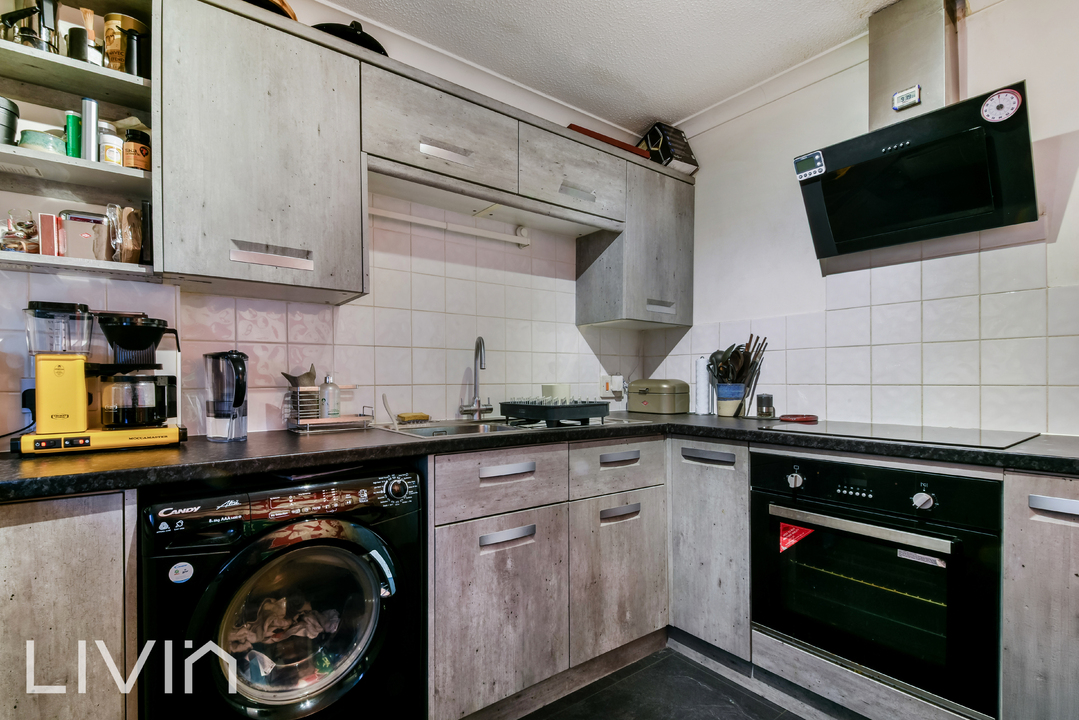 1 bed apartment for sale in Canning Road, Croydon 3