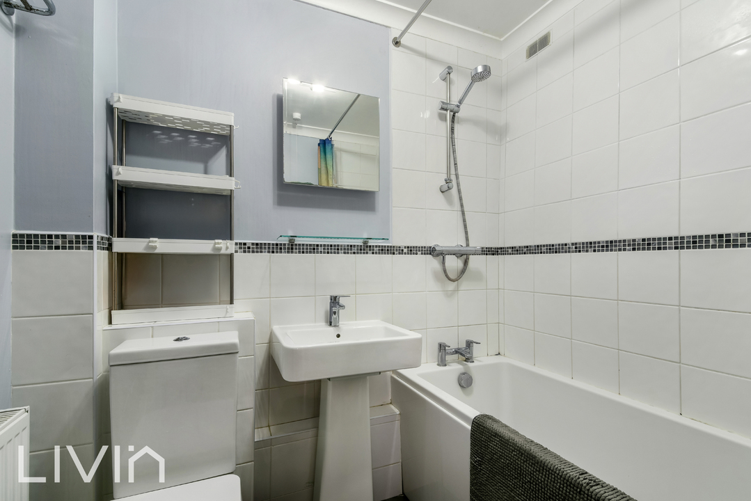 1 bed apartment for sale in Canning Road, Croydon 6