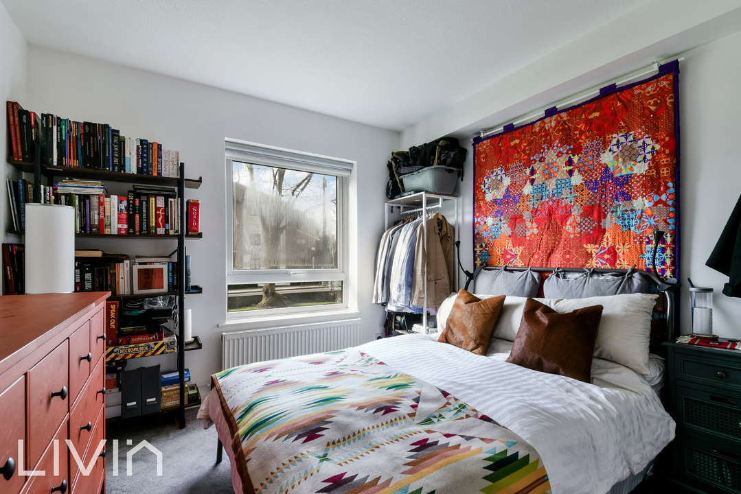 1 bed apartment for sale in Canning Road, Croydon 5