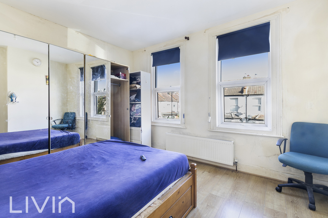 2 bed house for sale in Pemdevon Road, Croydon 7