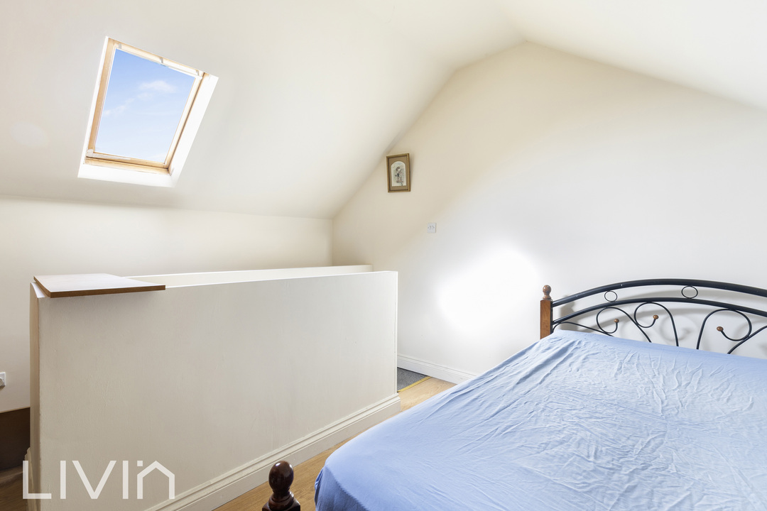 2 bed house for sale in Pemdevon Road, Croydon 9