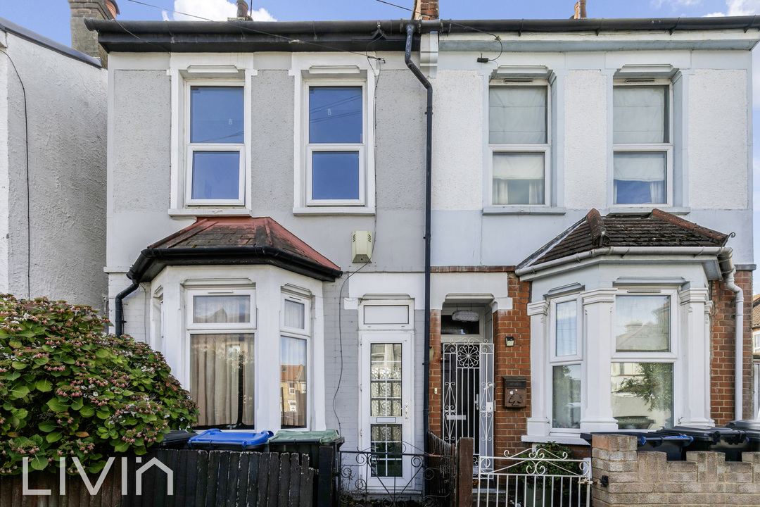 2 bed house for sale in Pemdevon Road, Croydon, CR0