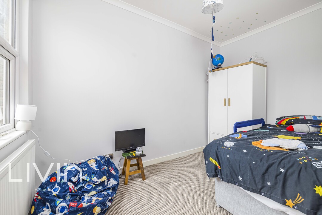 3 bed terraced house for sale in Kemble Road, Croydon  - Property Image 18