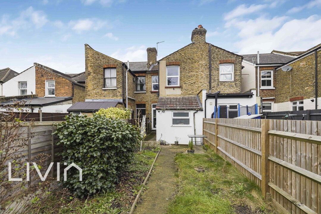 3 bed terraced house for sale in Kemble Road, Croydon  - Property Image 22