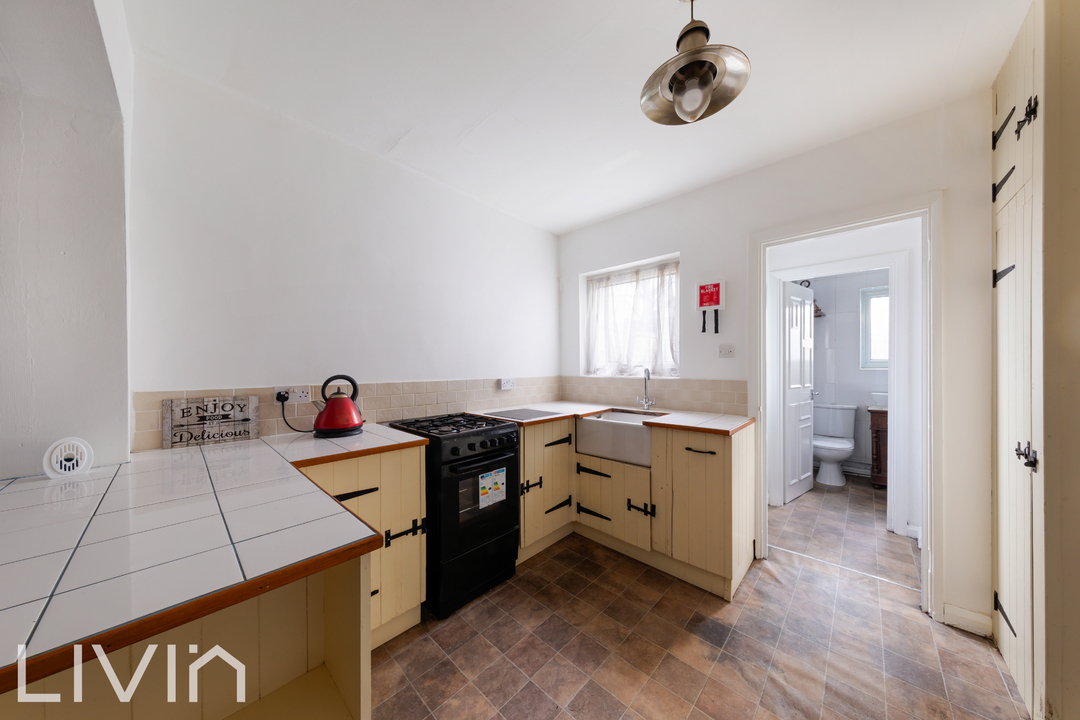 2 bed terraced house to rent in Furze Road, Thornton Heath  - Property Image 7