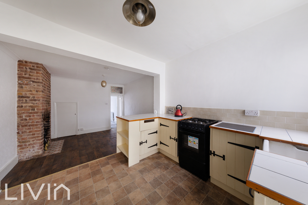 2 bed terraced house to rent in Furze Road, Thornton Heath  - Property Image 8