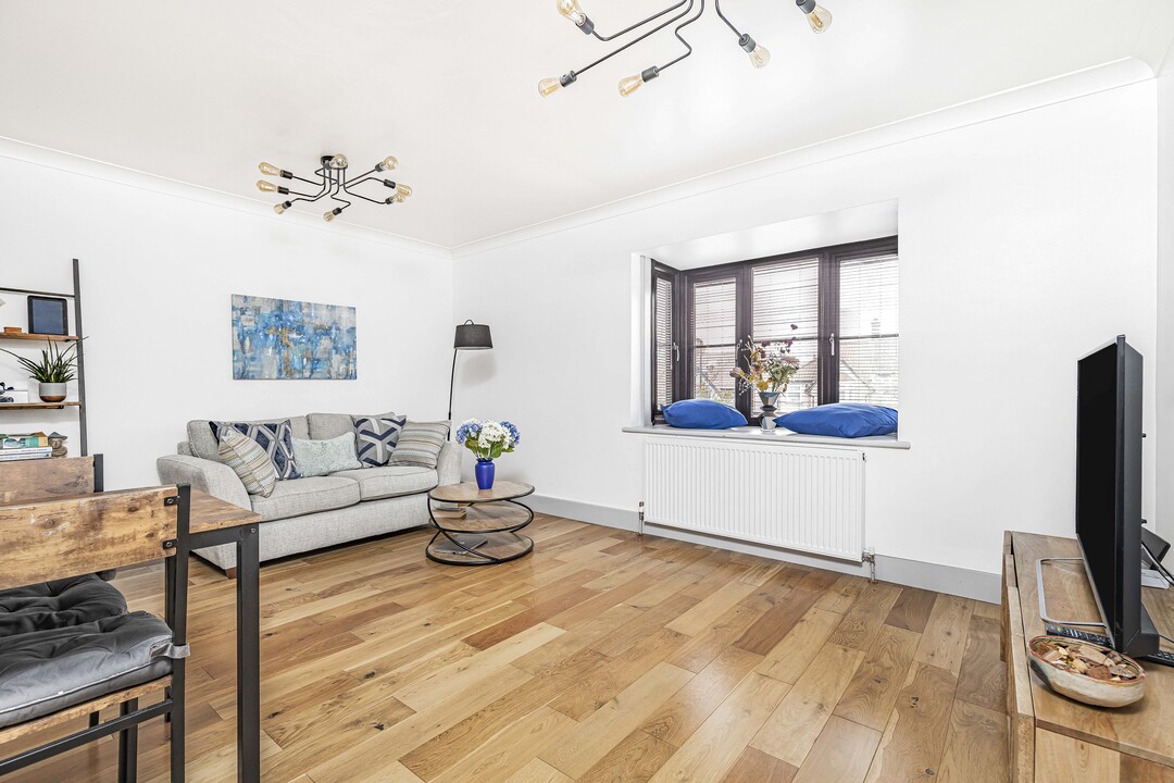 1 bed apartment for sale in Cypress Road, London  - Property Image 1