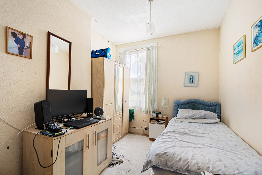2 bed terraced house for sale in Dalmally Road, Croydon 11