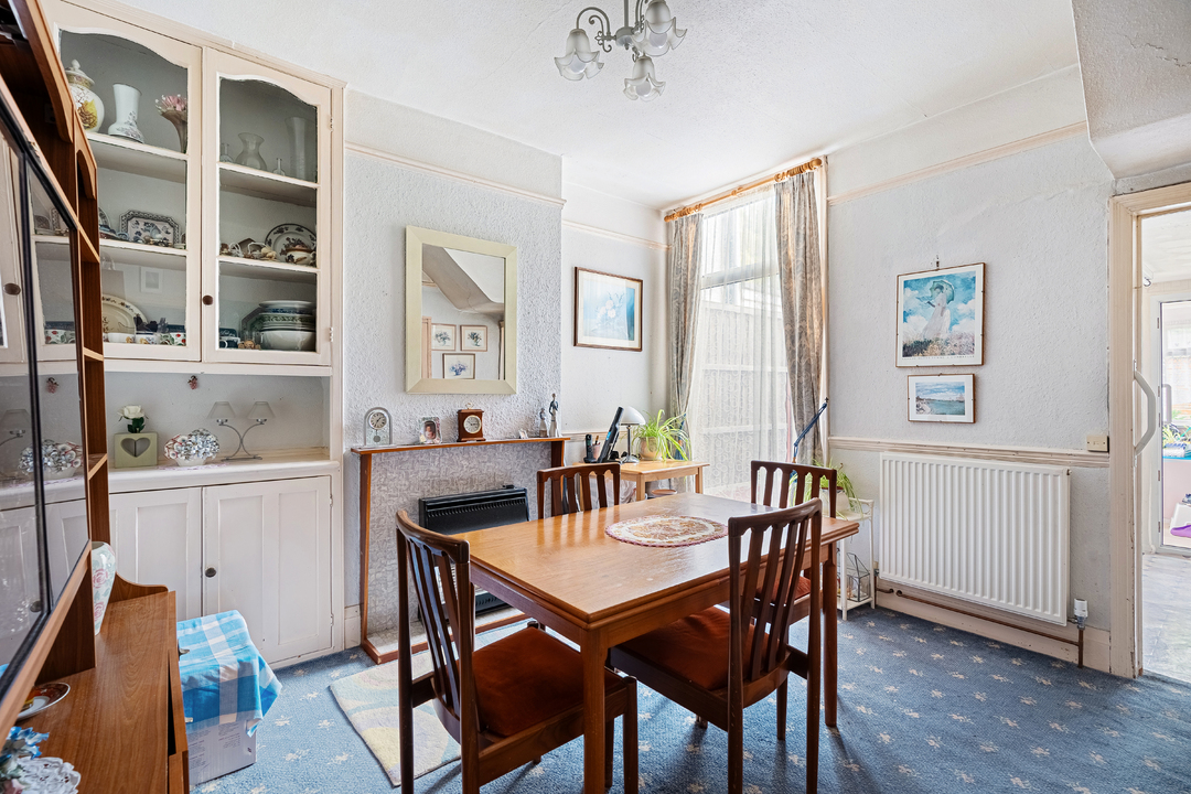 2 bed terraced house for sale in Dalmally Road, Croydon  - Property Image 2