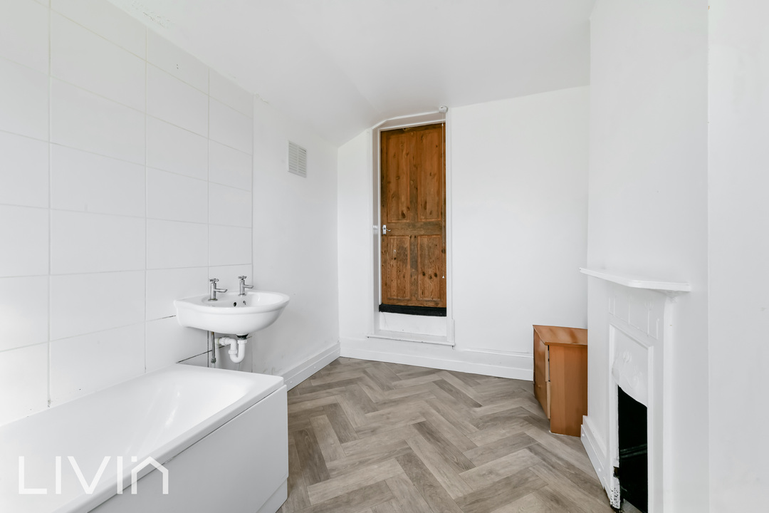 3 bed terraced house for sale in Davidson Road, Croydon  - Property Image 14