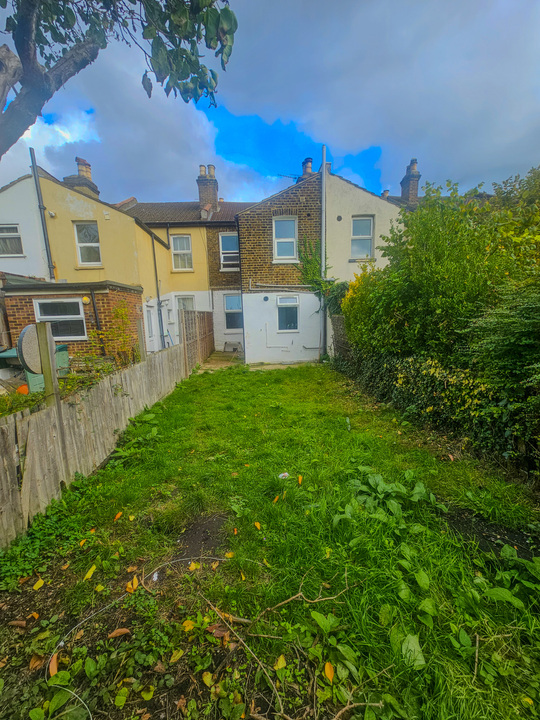 3 bed terraced house for sale in Davidson Road, Croydon  - Property Image 15