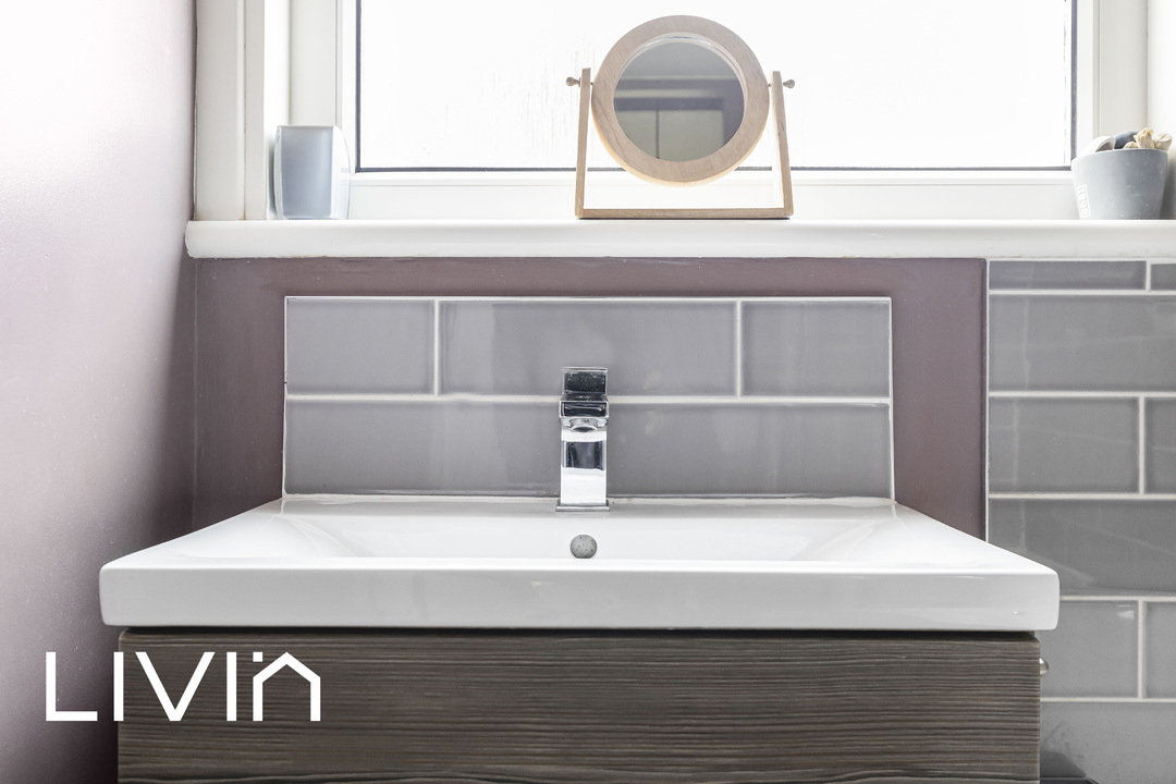 3 bed terraced house for sale in Polsted Road, London 18