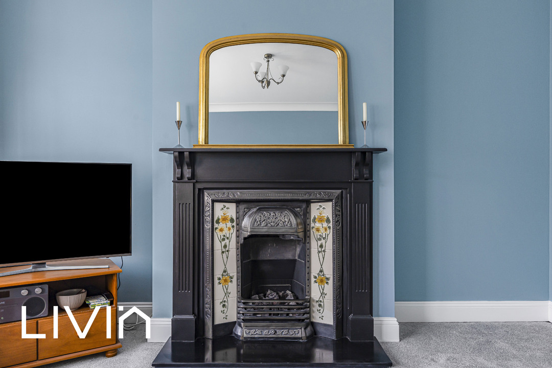 3 bed terraced house for sale in Polsted Road, London 4