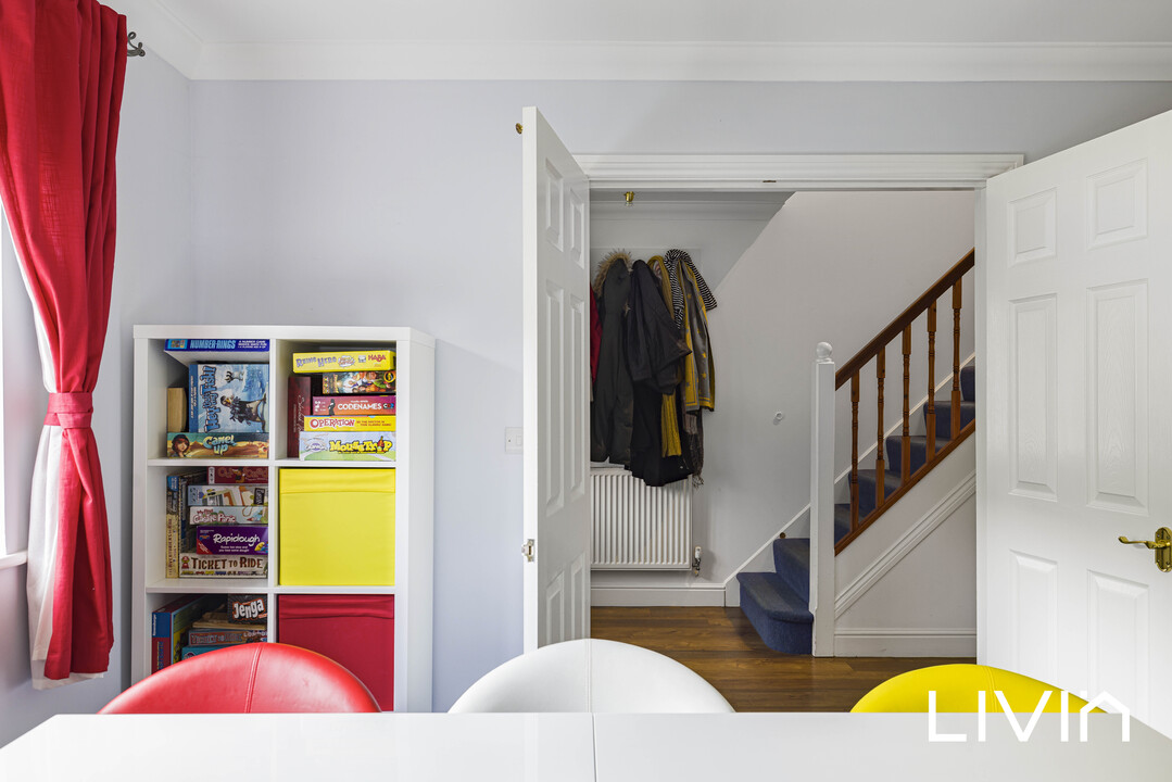 4 bed detached house for sale in Broadeaves Close, South Croydon 6