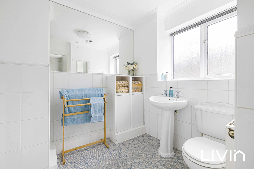 4 bed detached house for sale in Broadeaves Close, South Croydon 14