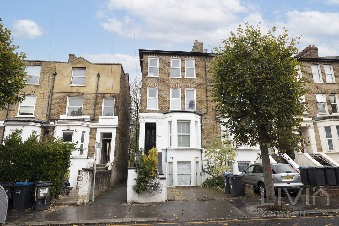 1 bed apartment to rent in Clyde Road, Croydon - Property Image 1