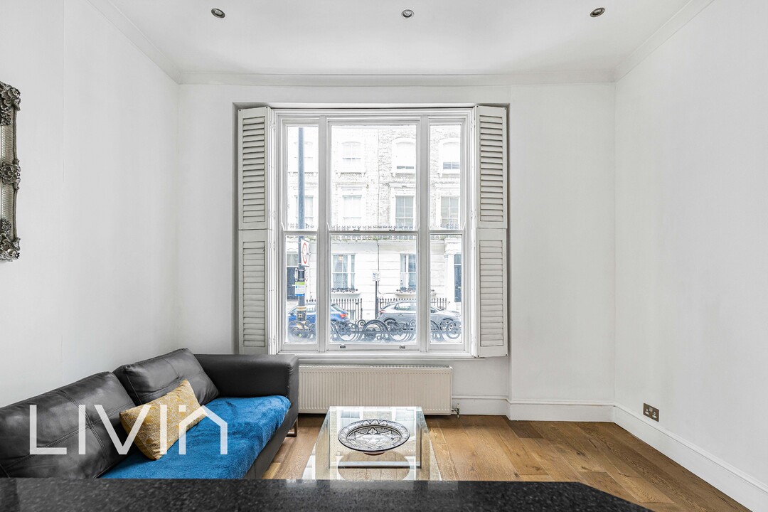 2 bed apartment for sale in Chepstow Road, London  - Property Image 7