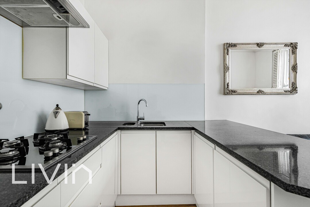 2 bed apartment for sale in Chepstow Road, London  - Property Image 8